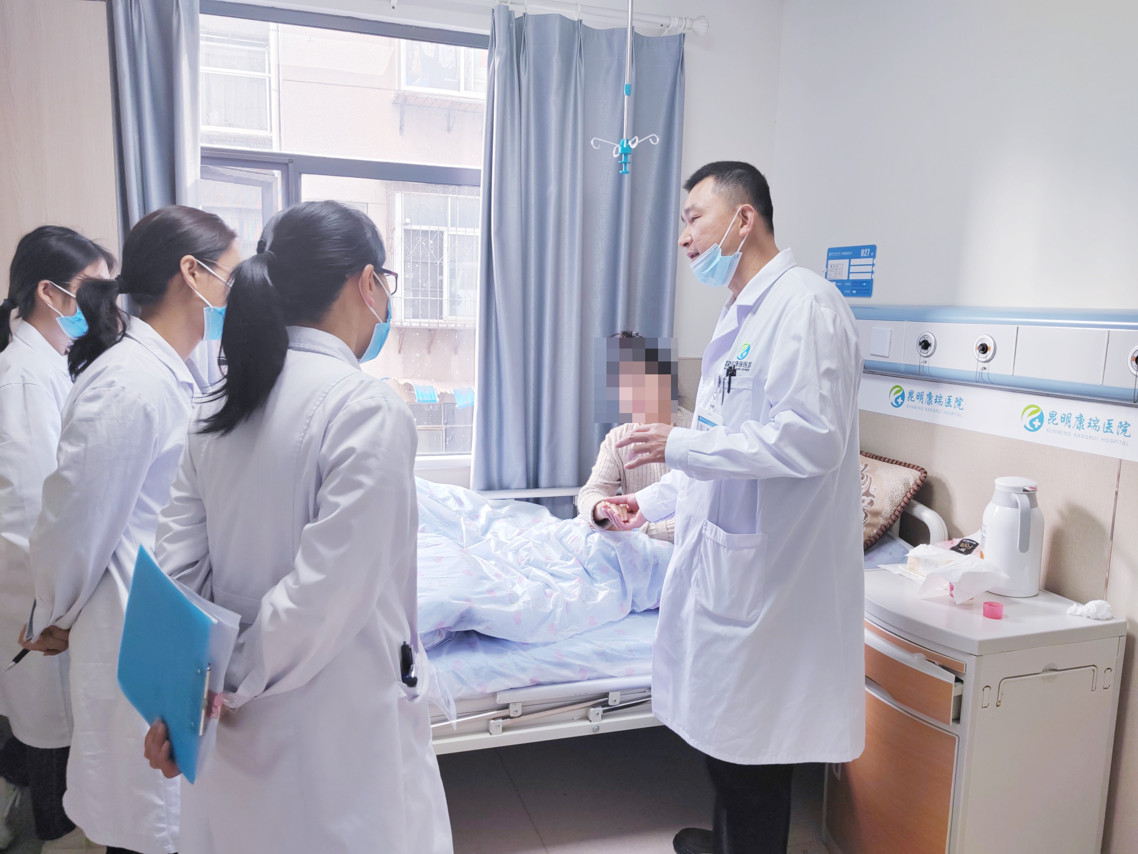 11.11何栋源屈宁波患者杨琼芝61岁锥体外系综合征1